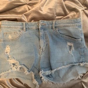 H & M super cute shorts!
